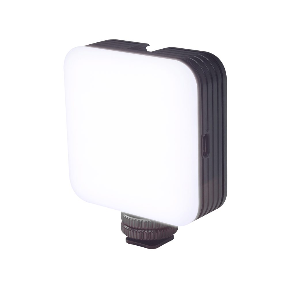 PANEL DE LUZ 40 LED SELFIE · Panel de luz portátil · Compatible con computadoras, teléfonos móviles, palos de selfie, cámaras y micrófonos · Intensidad de la luz ajustable · Permite colocar luz cálida, neutra y fría · 180° grados de rotación · Diseño compacto y ligero · Capacidad de batería: 2000mAh · Potencia: 6W · Alimentación: 5V/1000mA · Dimensiones: 72 x 72 x 33.5 mm