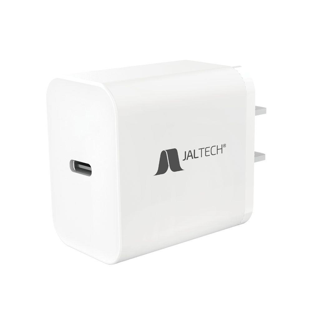 CONVERTIDOR 20W PD Convertidor 20W PD - Carga Rápida y Eficiente para tus Dispositivos Color: Blanco, elegante y minimalista. Tecnología Power Delivery (PD): Carga rápida de hasta 20W para dispositivos compatibles. Material: Construido en PC + ABS, resistente y duradero. Potencia: 20W, con capacidad de carga rápida para diversos dispositivos. Capacidad: 3A, garantizando una carga eficiente y rápida. Entrada: AC 100V-240V/0.35A, adecuado para diferentes enchufes internacionales. Salida: DC 5V 3A DC 9V 2.22A DC 12V 1.67A Chip Central Integrado: Garantiza una distribución de carga eficiente y segura. Puerto Tipo C: Compatible con dispositivos modernos que utilizan este conector. Compatibilidad: Ideal para celulares, consolas,...